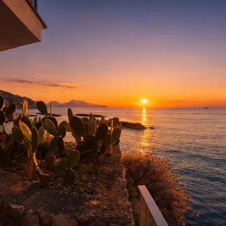 Maison Del Sole * Massa Lubrense