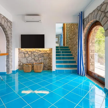 Maison Del Sole Apartment *